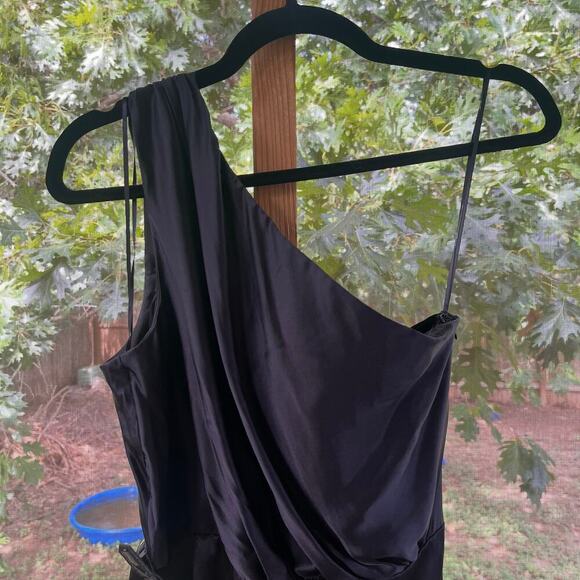 A.B.S. Collection Women's Black Silk One Shoulder Jumpsuit Size 2. NEW - Picture 3 of 11